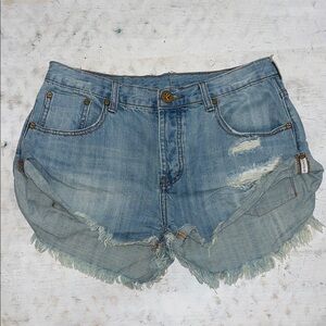 One Teaspoon Relaxed Button Fly Twisted Cuff Hem Distressed Short | size 28